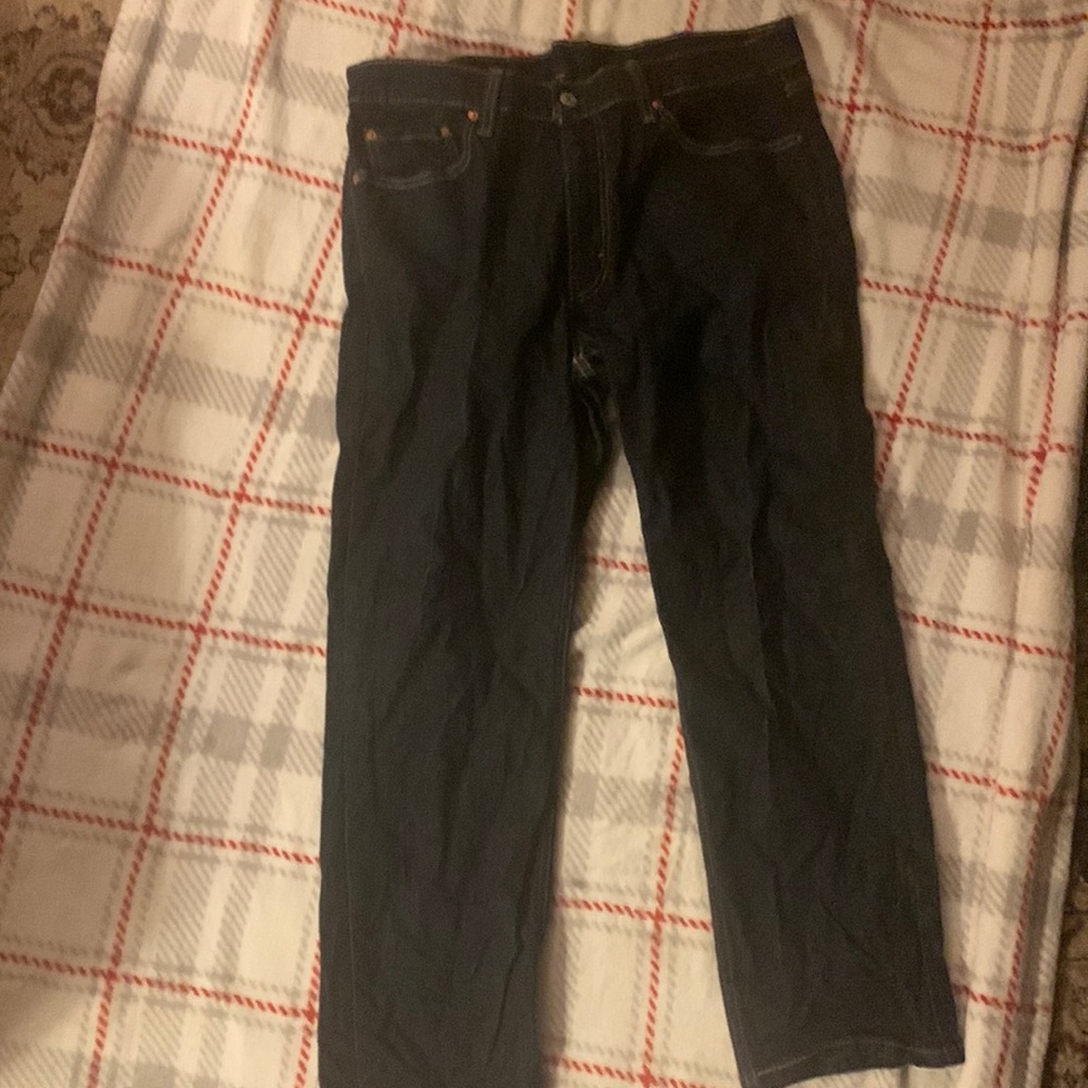 Levi’s mens 541 waist 36 and length 29. Wore once.